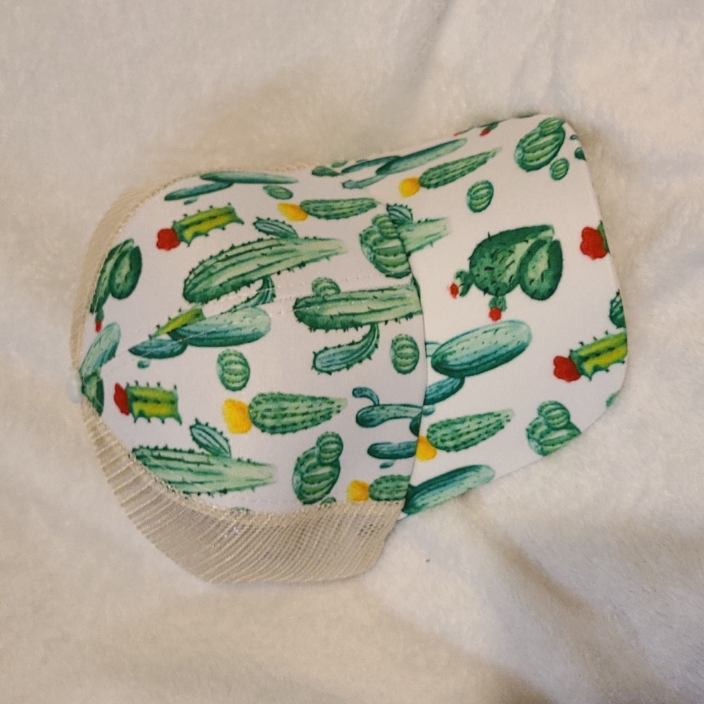 New without tag cactus print hat